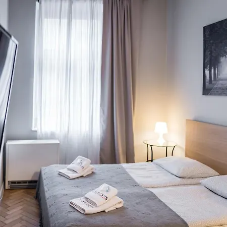Apartament Urzednicza Wawelofts شقة *